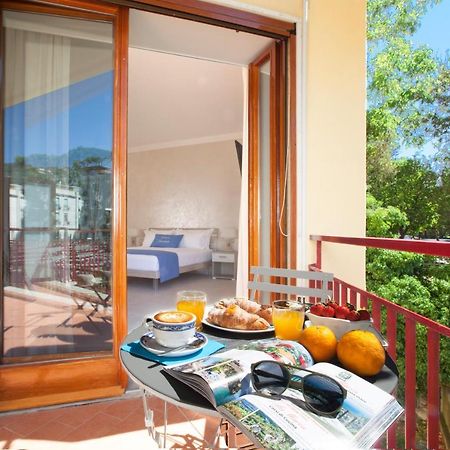 سورينتو Torna A Surriento Suites المظهر الخارجي الصورة